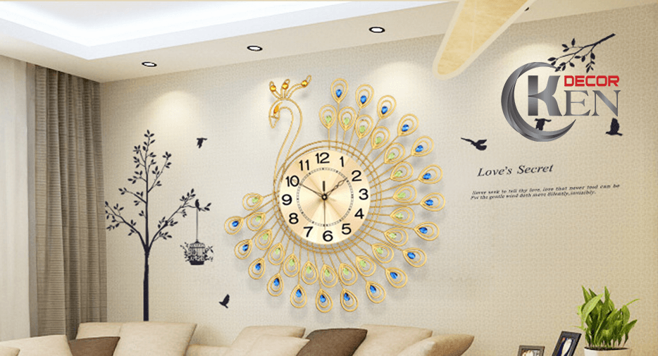 Đồng hồ treo tường chim công giúp ngôi nhà bạn xinh xắn hơn
