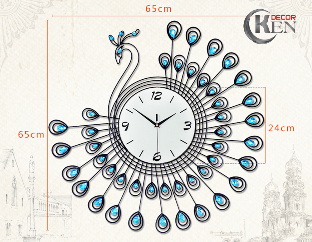 Đồng hồ chim công uốn lượn tinh tế, kết hợp đầy ấn tượng giữa kim loại đen với ngọc xanh mạnh mẽ